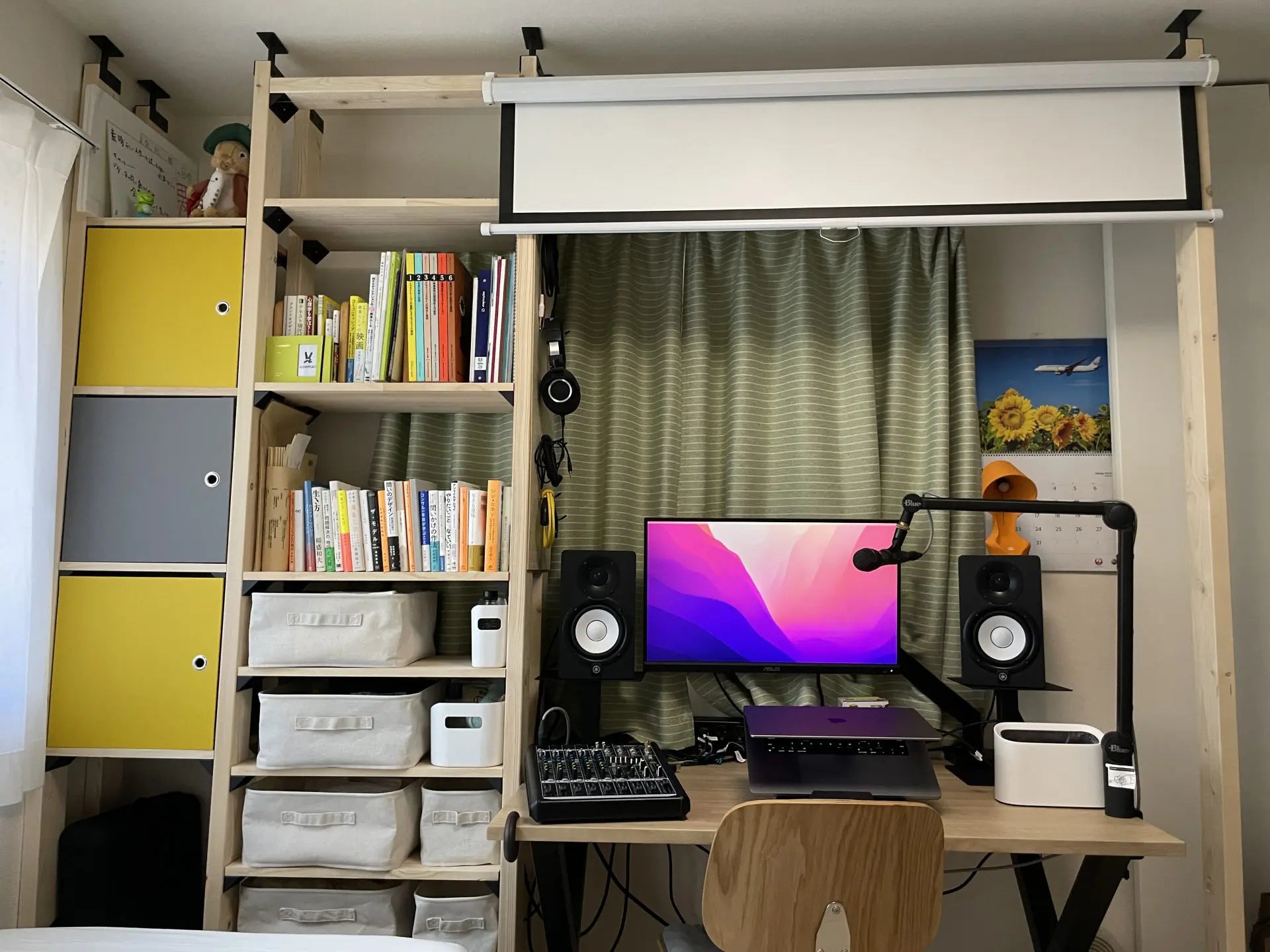 好きと便利を詰め込んだ部屋づくりDIY!ワークスペース兼ホームシアターシステムのDIYレシピ