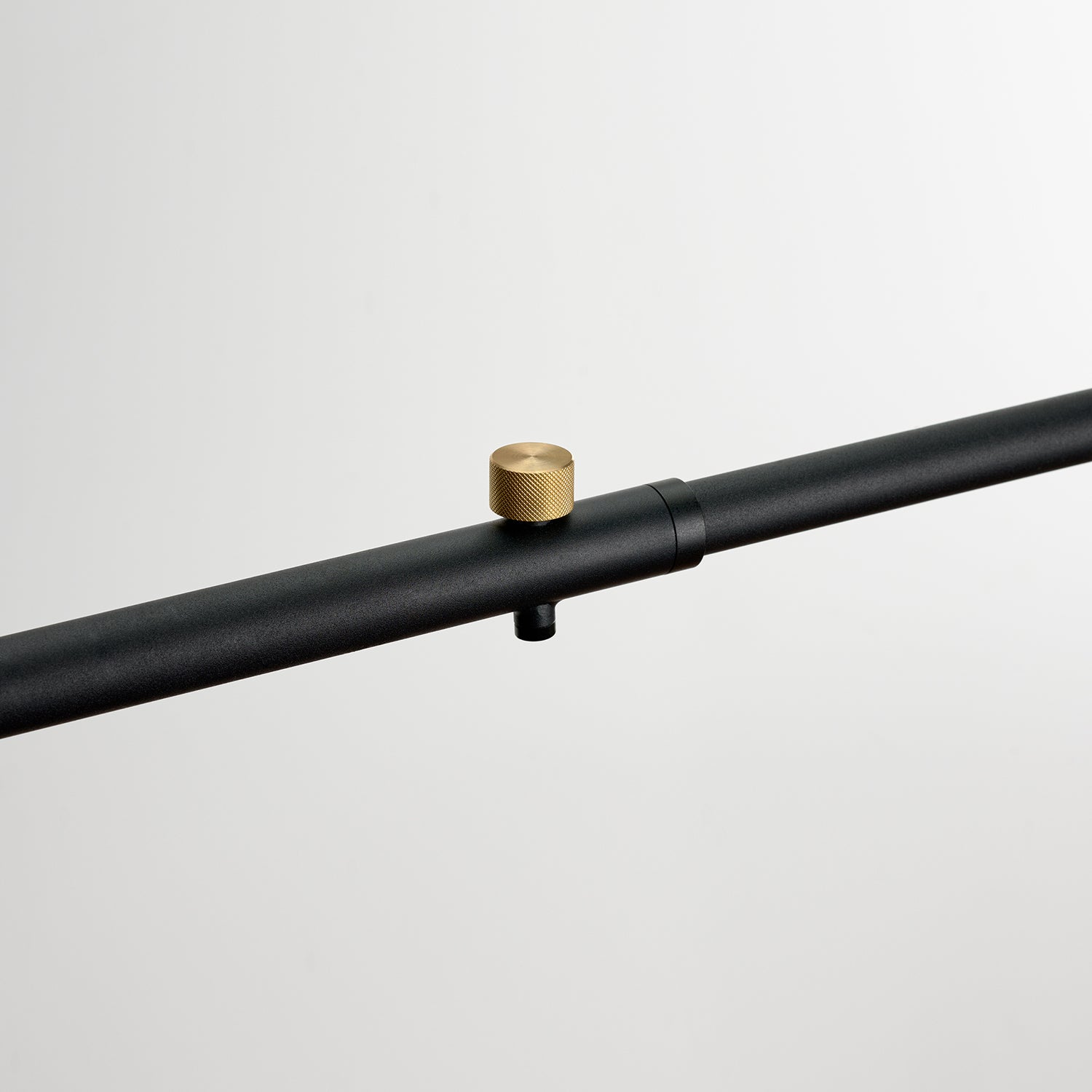 Tension Rod Pro Black 200~300cm 縦・横取付 D-P-BK