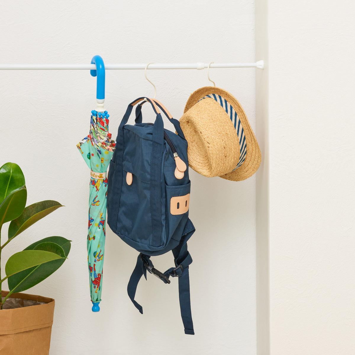 突っ張り棒 ホワイト 耐荷重7〜3kg 幅42〜66cm RPW-2