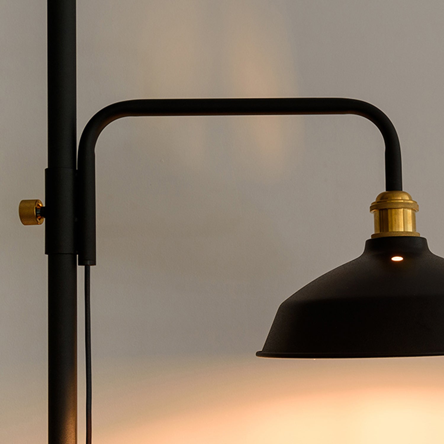 Lamp Arm S Black 縦取付 D-BLS-BK