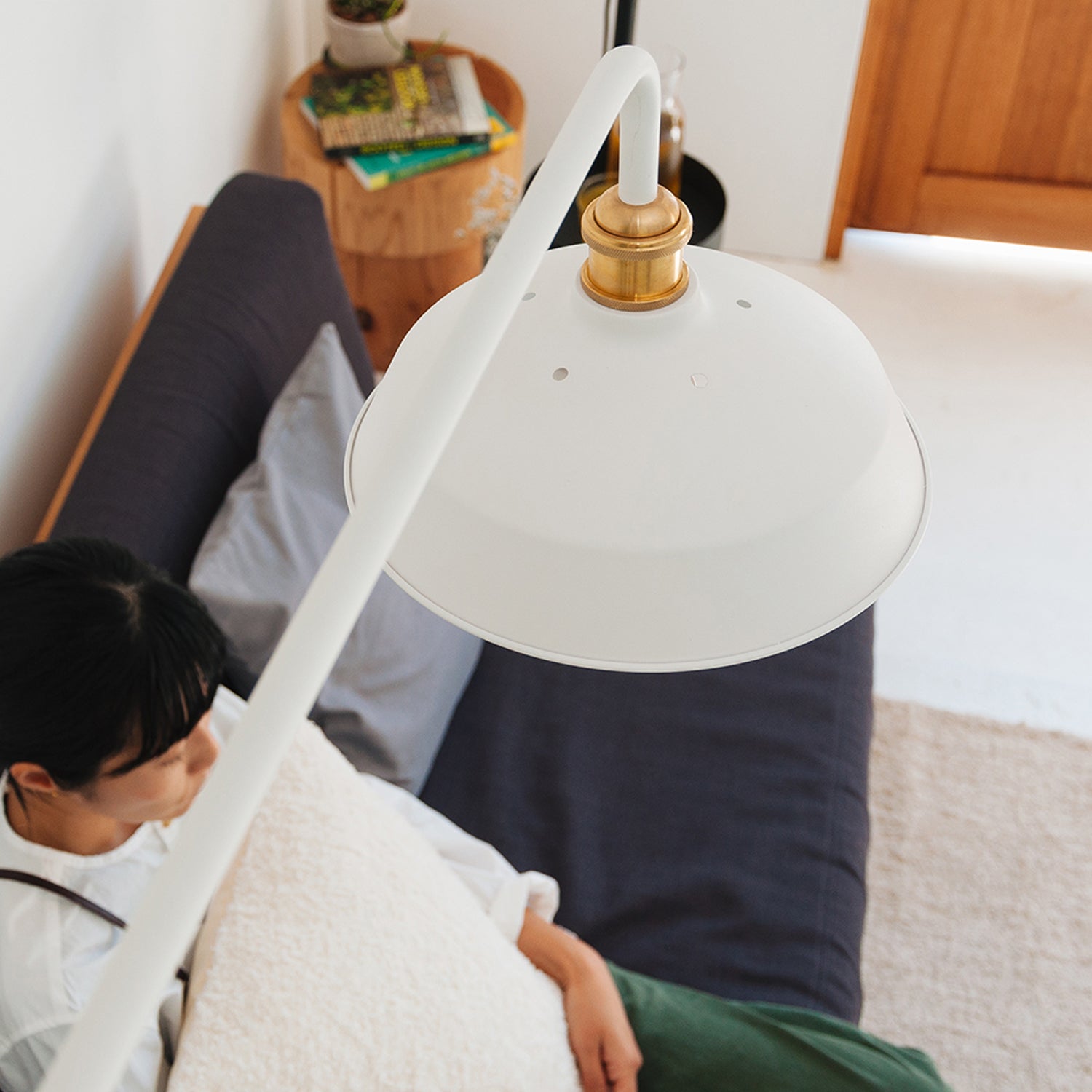 Shade White LampArmシリーズ専用 縦取付 D-BS-WH