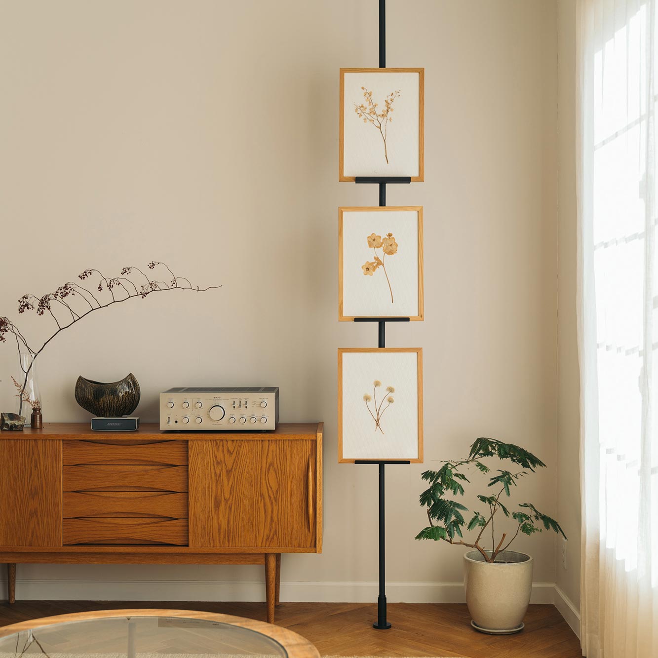 Book Stand Black 縦取付 D-BST-BK