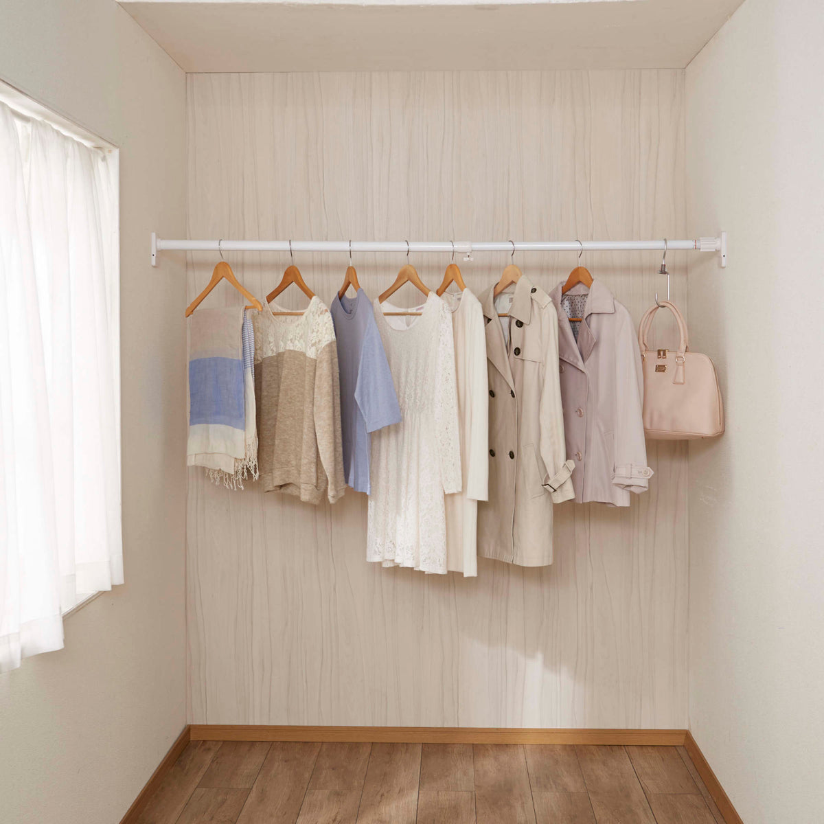 突っ張り棒 強力極太 ホワイト 耐荷重65〜25kg 幅113〜193cm NGP-110