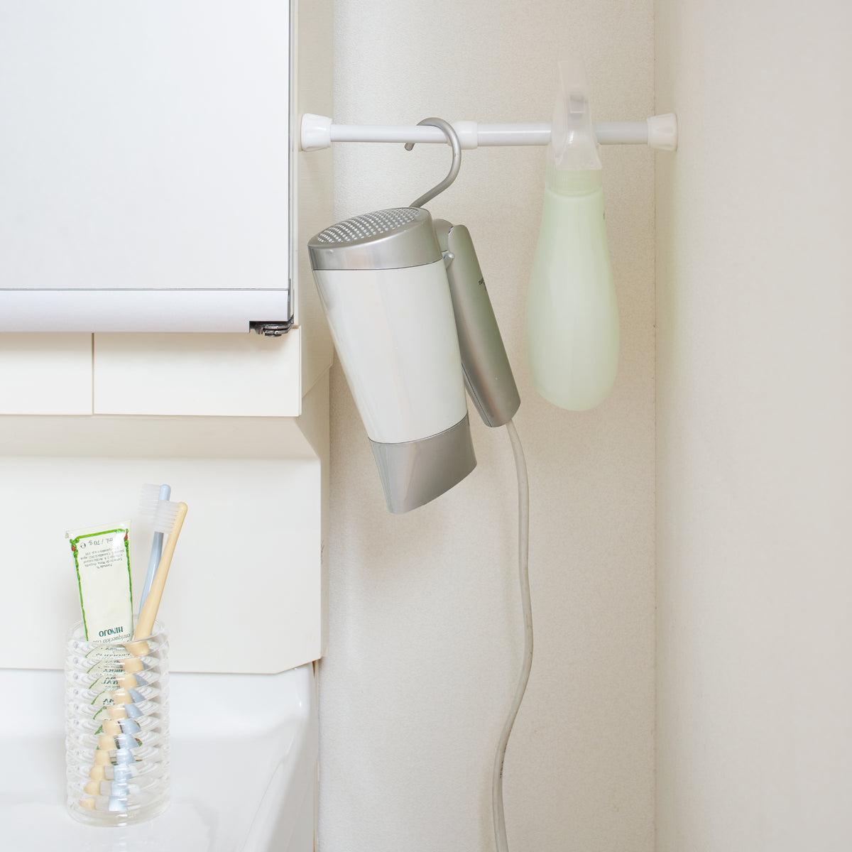 突っ張り棒 隙間収納 ホワイト 耐荷重2kg 幅16〜21cm SMP-12