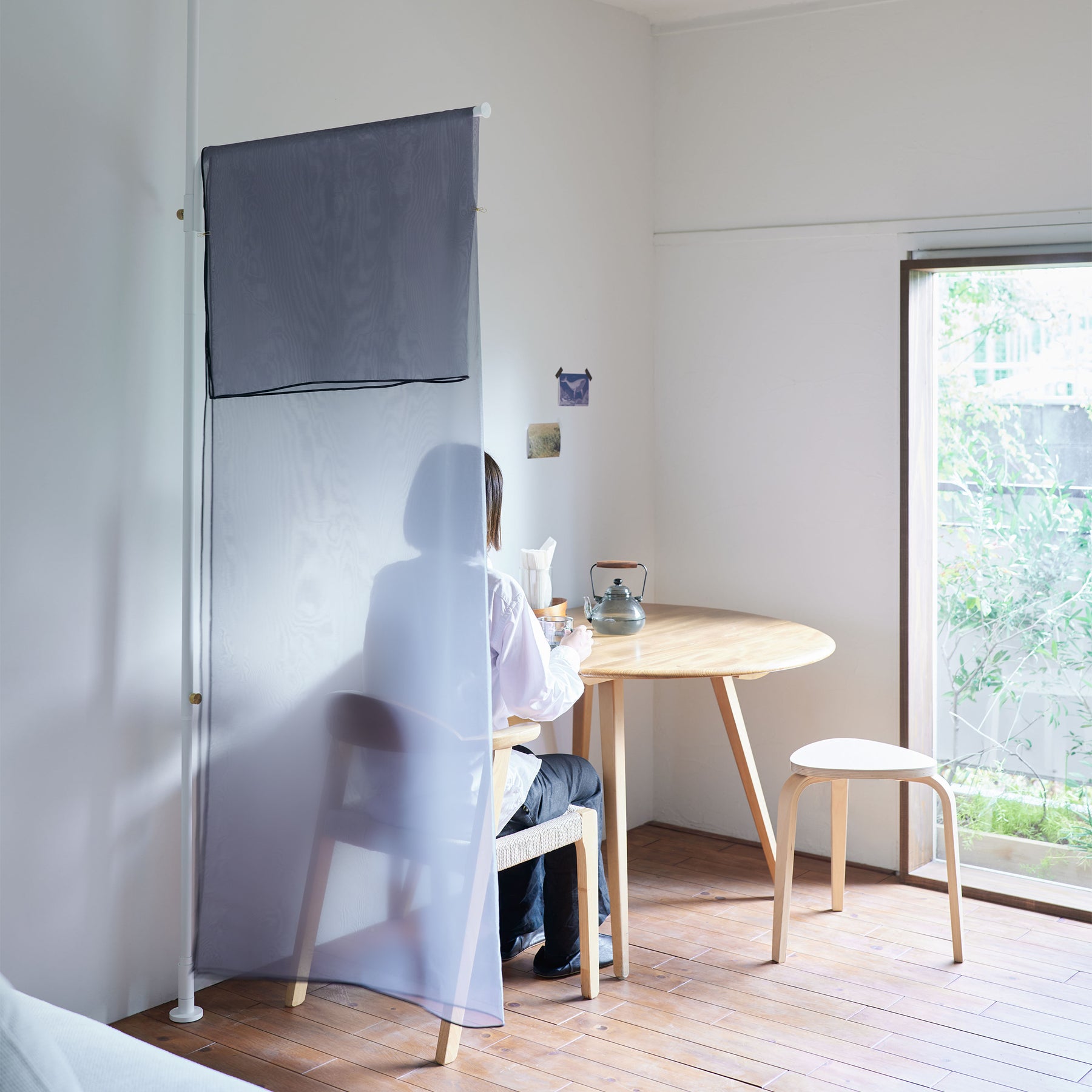 Cloth Arm White 縦取付 D-CA-WH