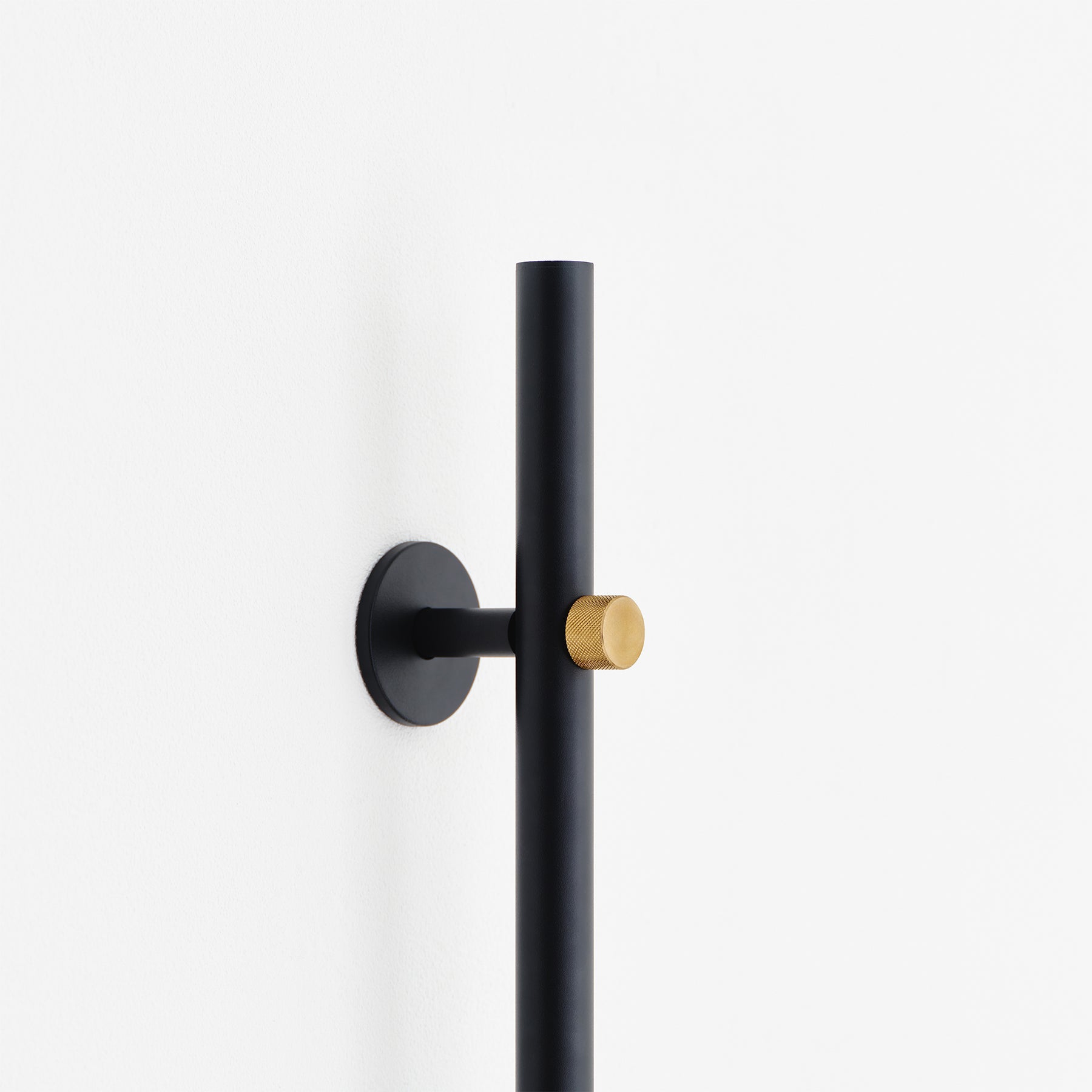 Mount Rod Wall Black 100cm / 150cm  縦取付