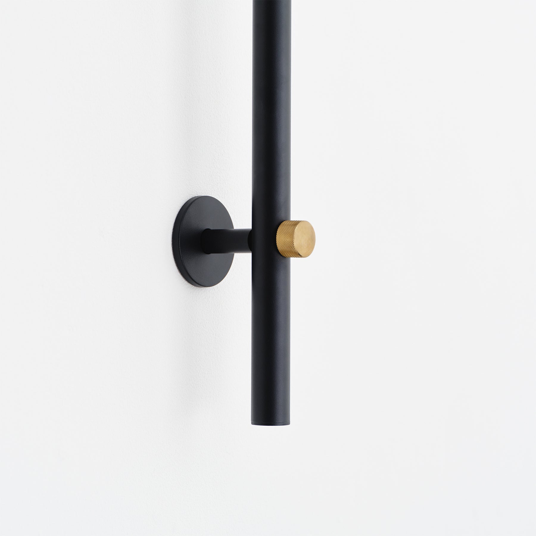 Mount Rod Wall Black 100cm / 150cm  縦取付