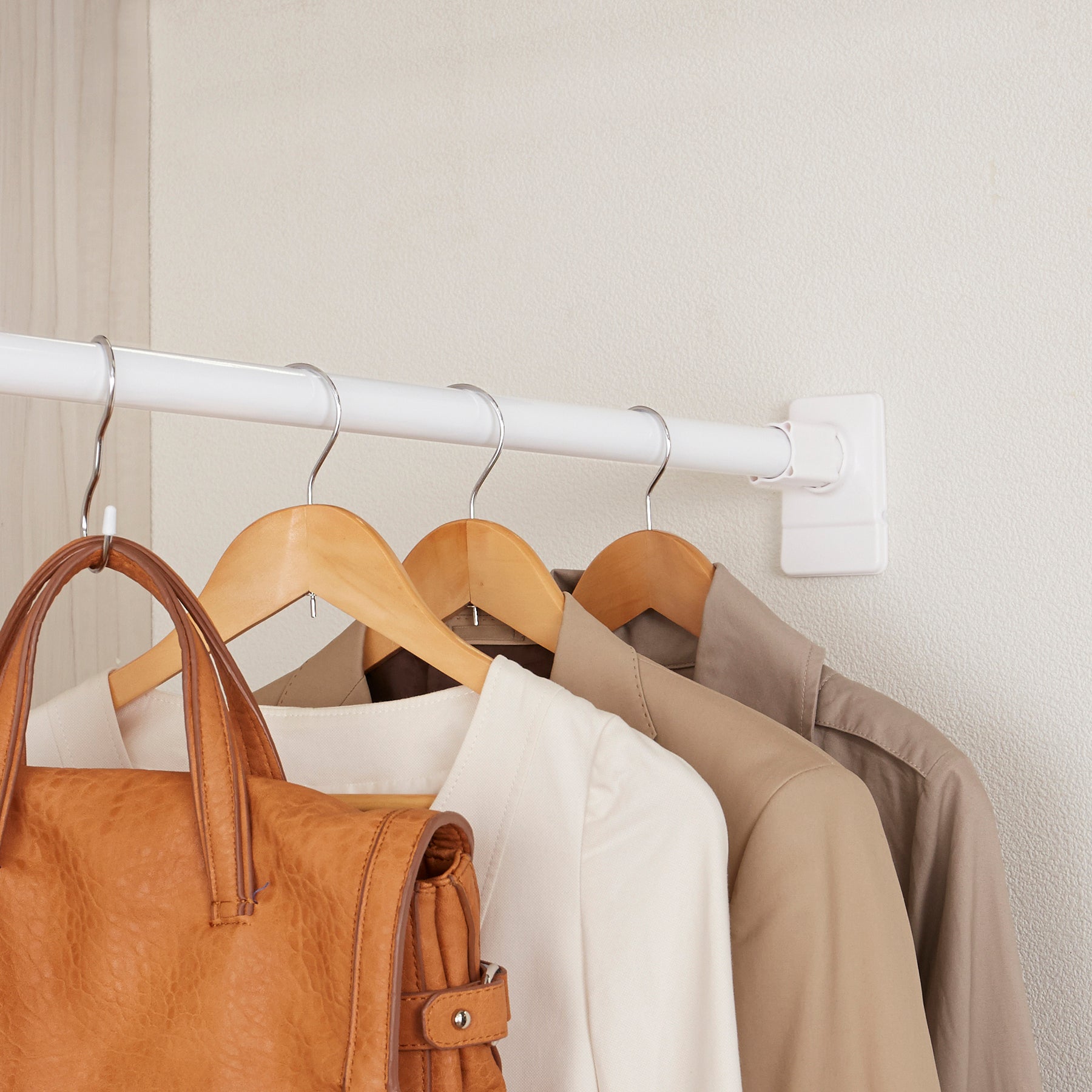 突っ張り棒 強力極太 ホワイト 耐荷重70〜40kg 幅73〜113cm NGP-70