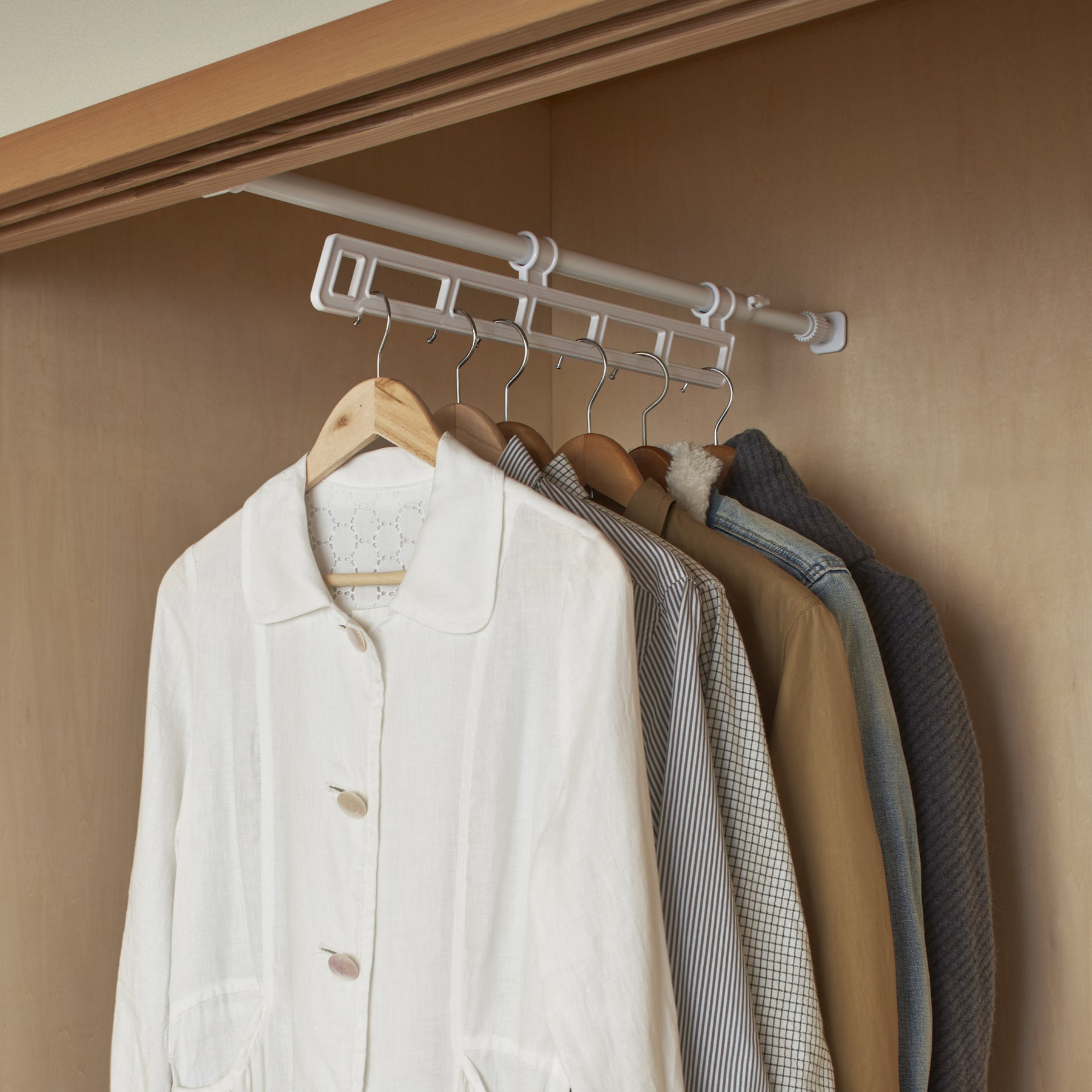 押入れスライドハンガー ホワイト 突っ張り式 SOH-7