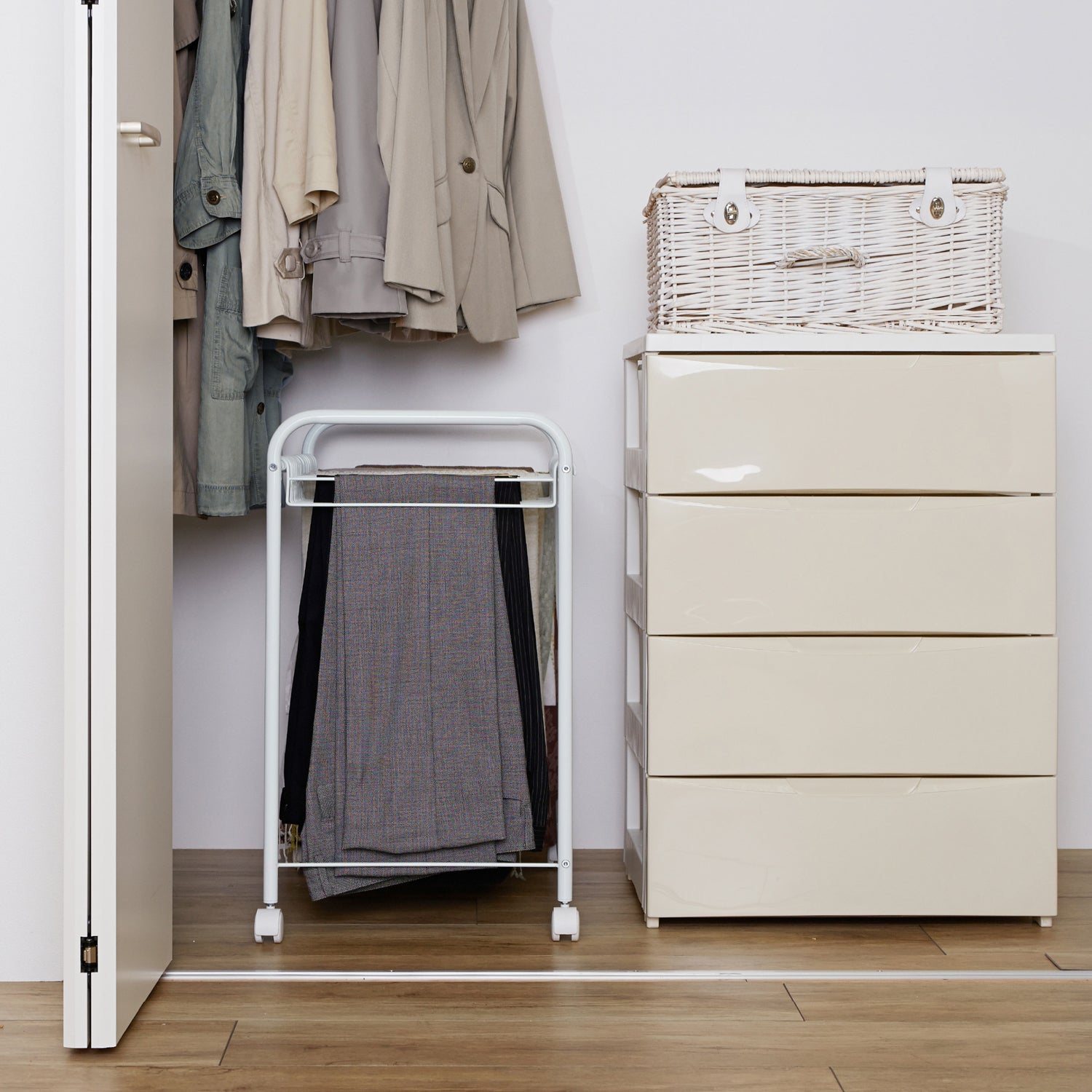 クローゼットスラックスハンガー ホワイト BHS-3