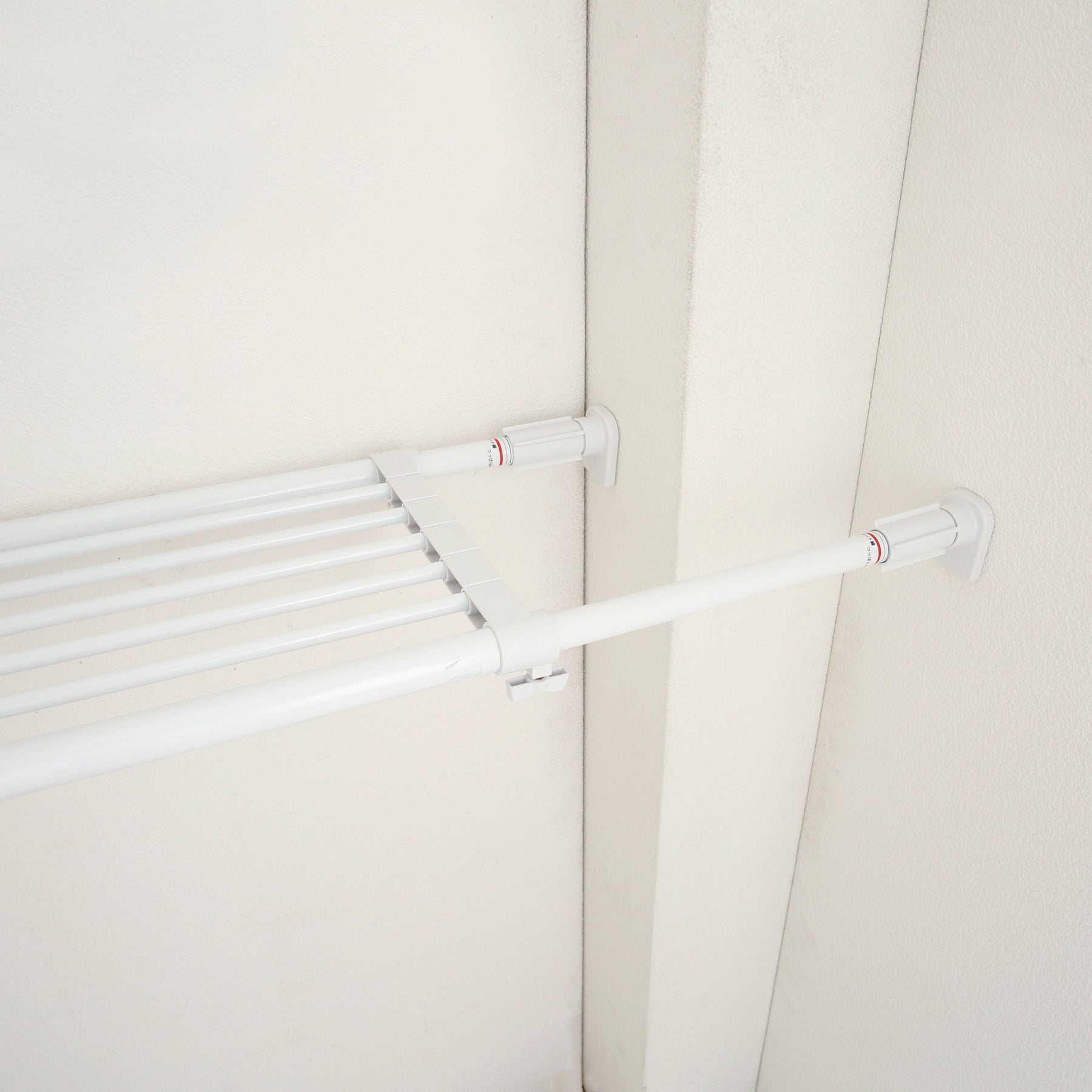 突っ張り棚 強力 ミニ ホワイト 耐荷重50〜30kg 幅50〜73cm TAI-8